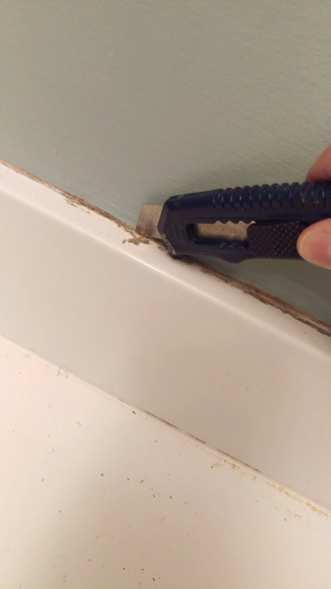 How to Make a Wooden Countertop for Your Bathroom removing old countertop