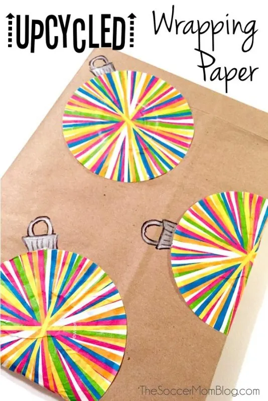 upcycled wrapping paper - easy Christmas DIY projects - Splendry