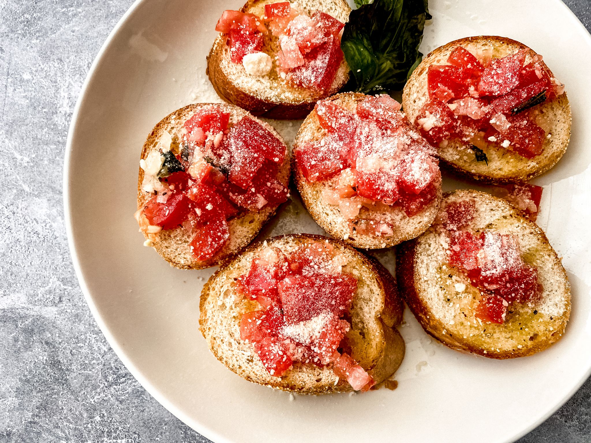 Garlic Bruschetta - Splendry
